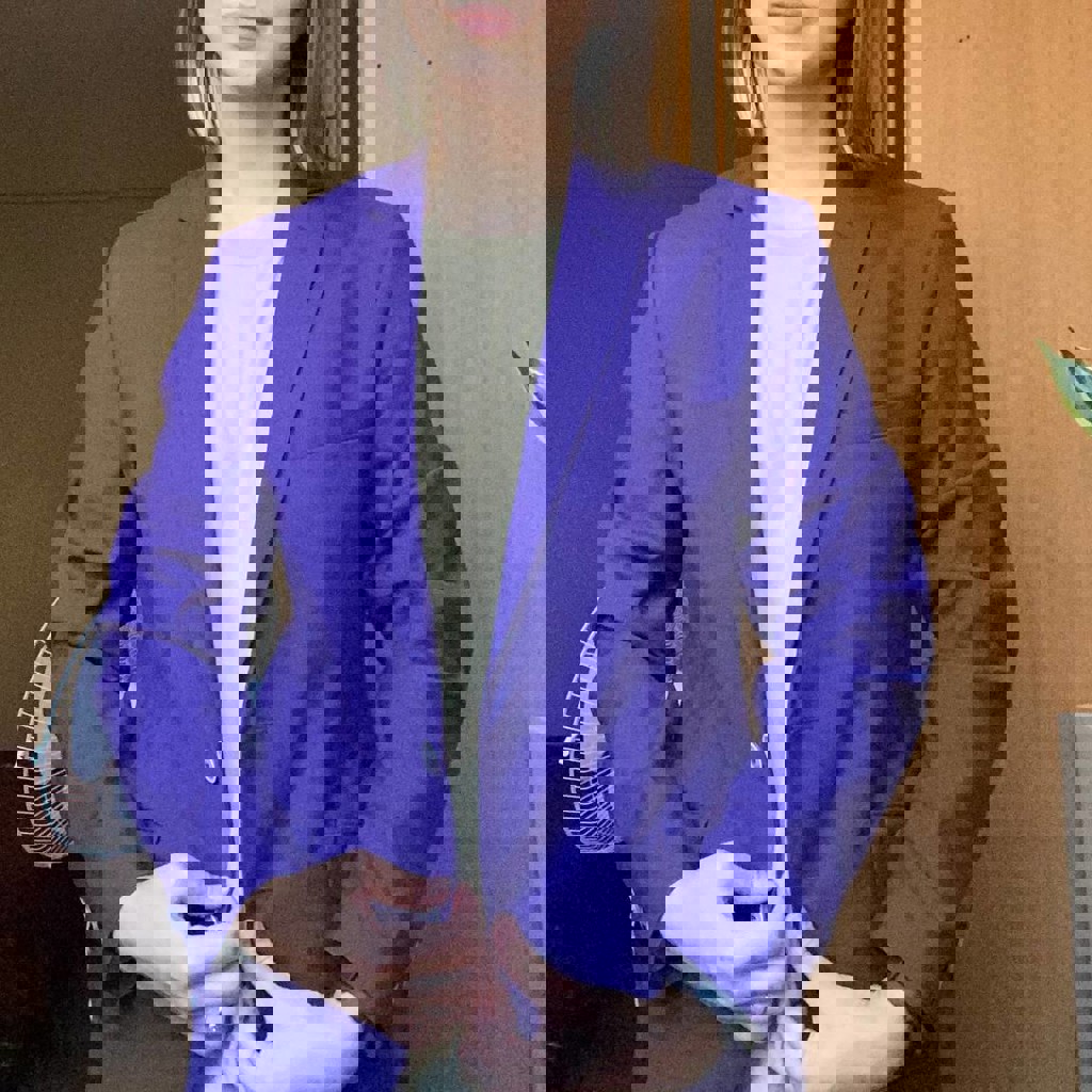 Фиолетовый костюм