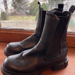 Жилетка с капюшоном - фото 5