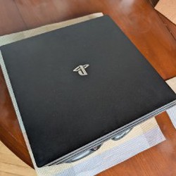 PlayStation 4 Pro - фото 2