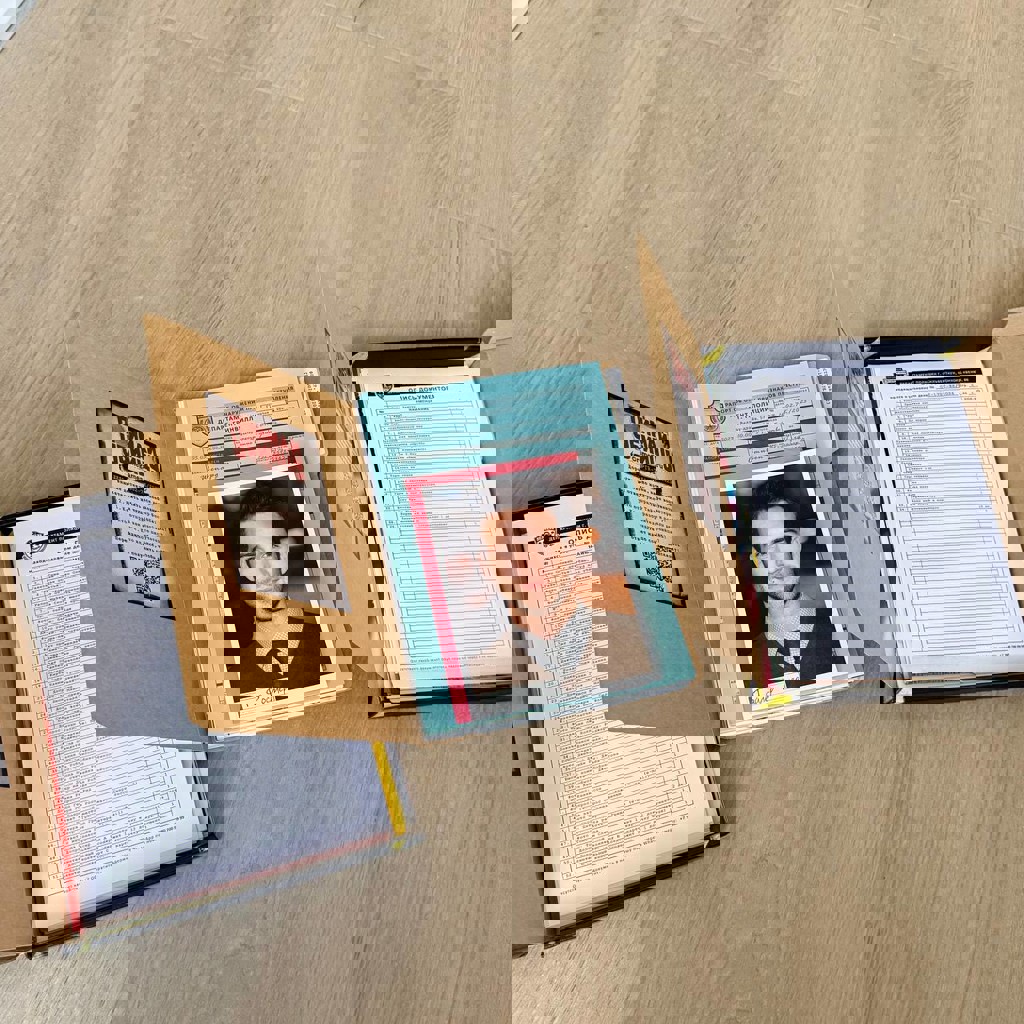 Игра детектив 'Поймай убийцу'