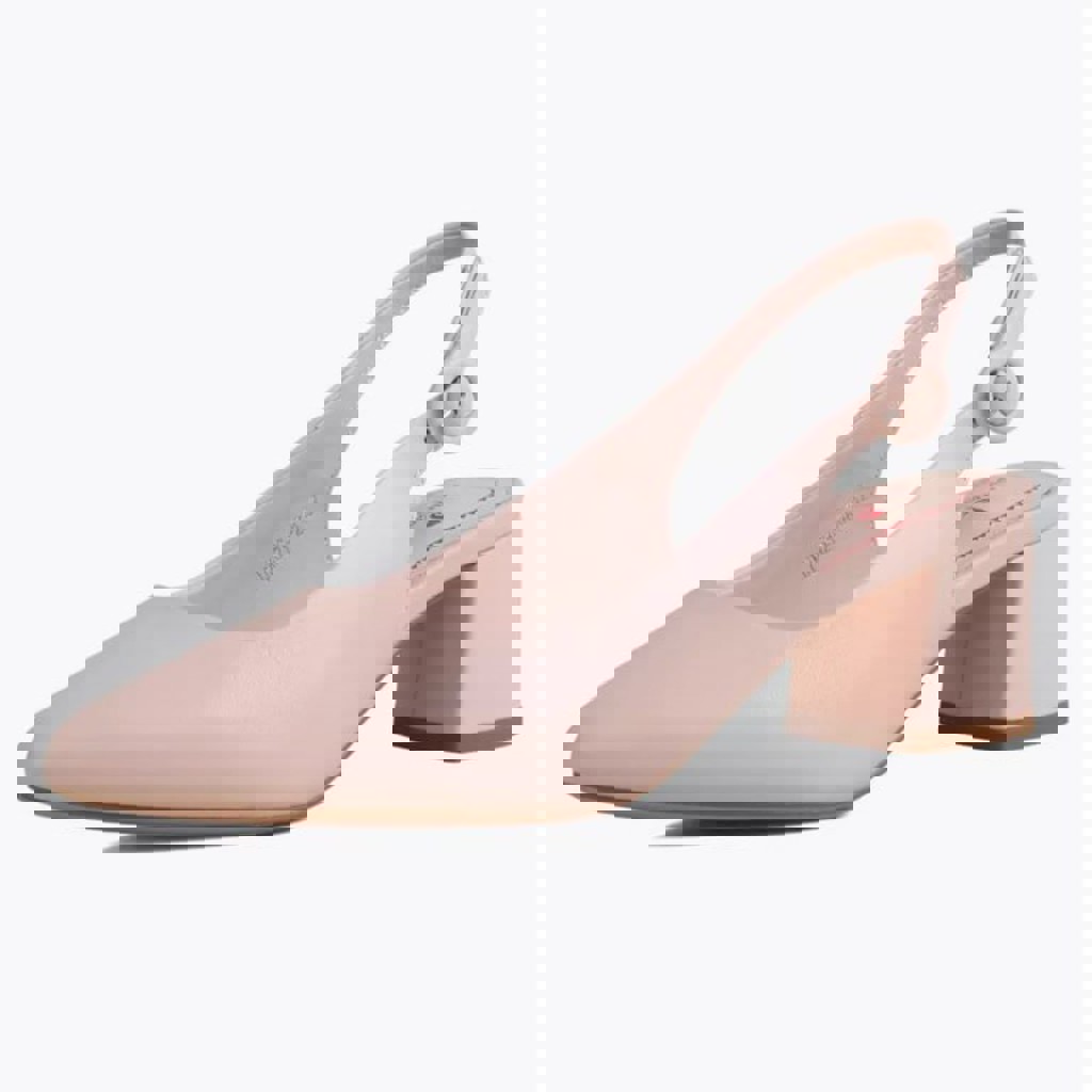 Босоножки бежевые