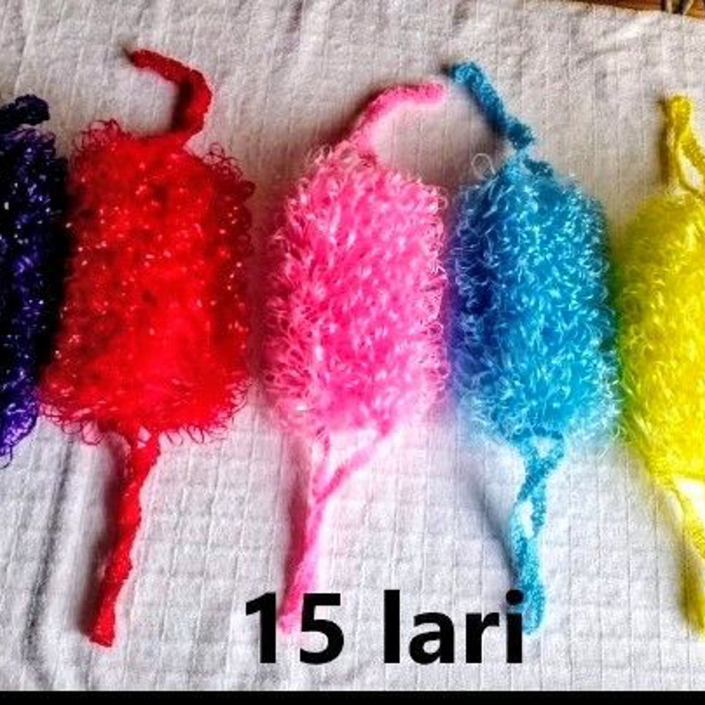 Вязаные пушистые двойные мочалки с ручками