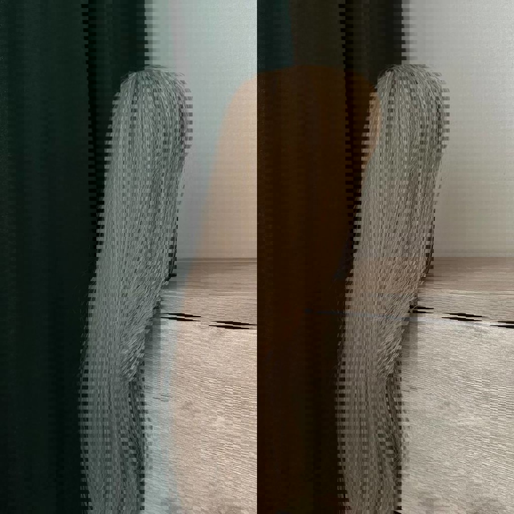 Парик с челкой