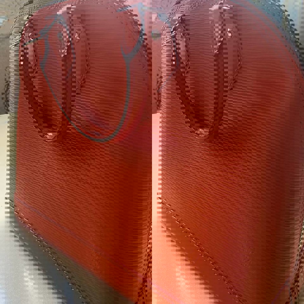 Сумка от Louis Vuitton