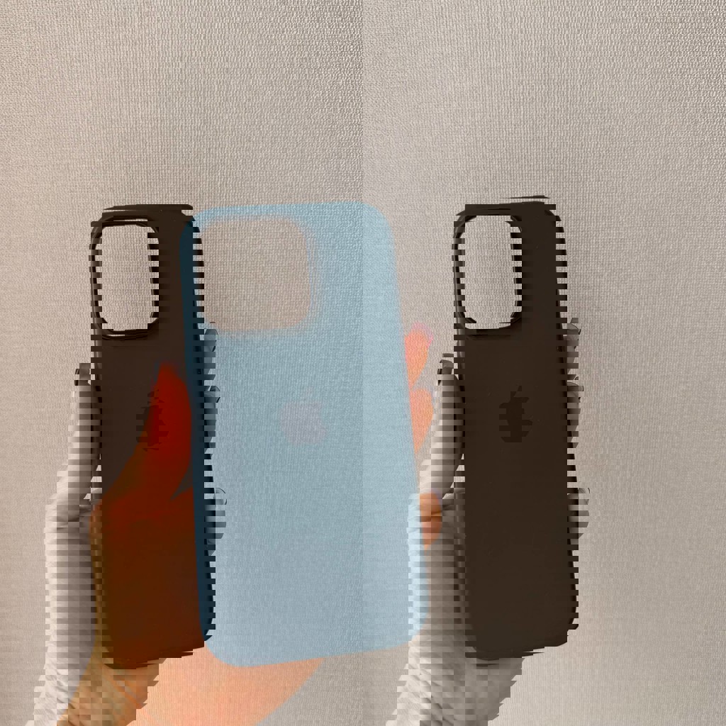 Чехол на iPhone 16 Pro