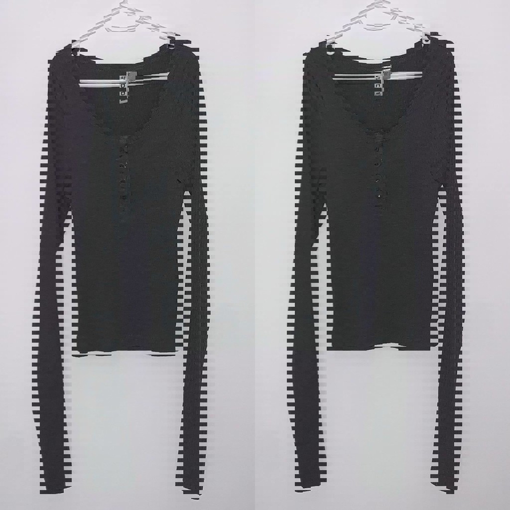 Зеленый кроп-лонгслив