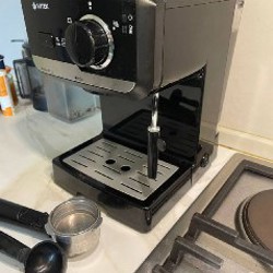 Кофеварка рожковая Vitek VT-1502 BK - фото 2