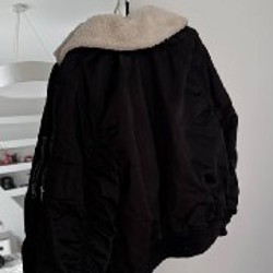 Куртка бомбер - фото 2