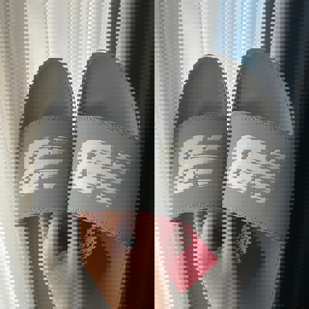 Тапочки для бассейна