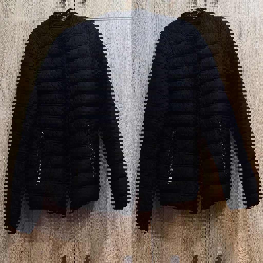 Женская стеганая куртка