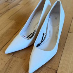 Туфли лодочки Zara белые - фото 2