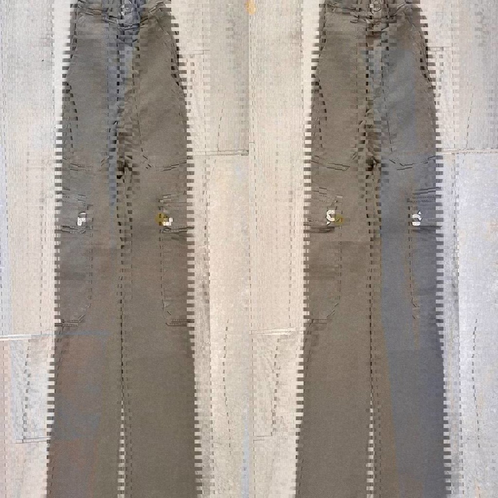 Брюки-карго оливкового цвета