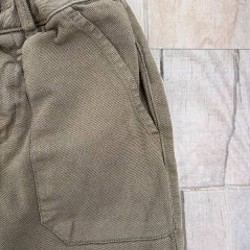 Брюки-карго оливкового цвета - фото 5