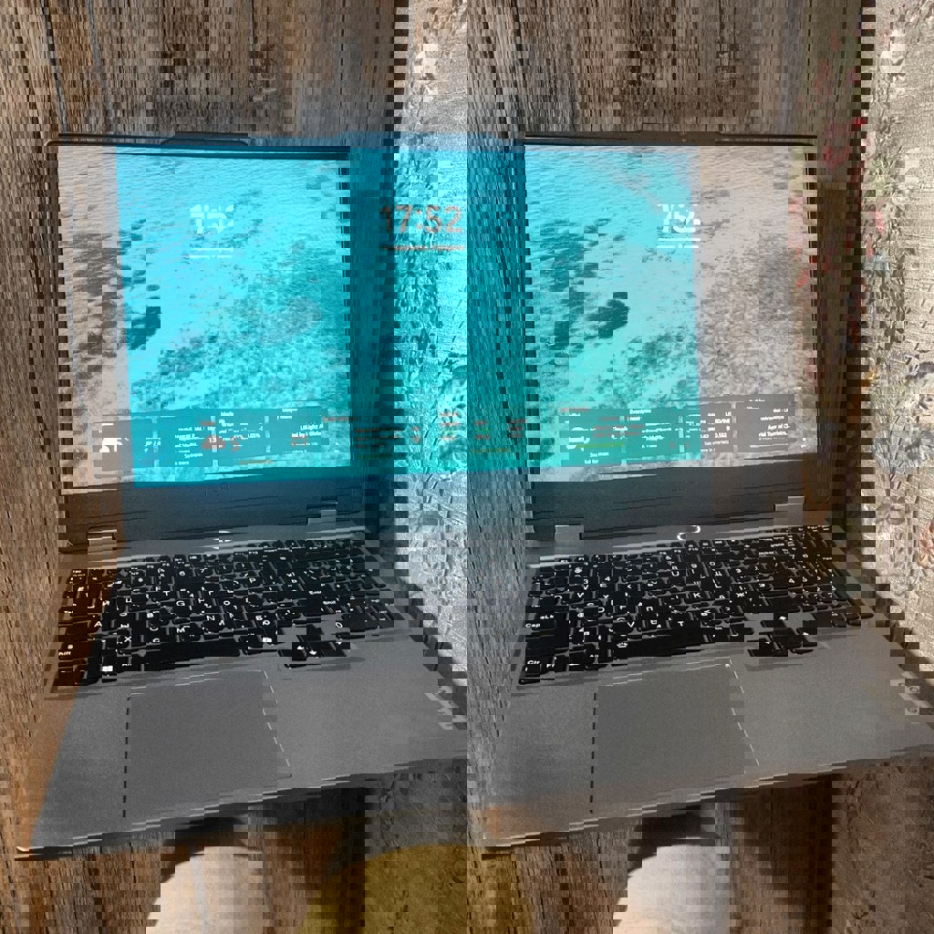 Ноутбук Lenovo LOQ 15IAX9