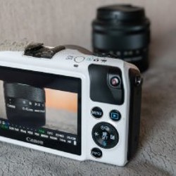 Canon EOS M - фото 4