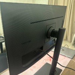 Samsung ViewFinity S8 - фото 4