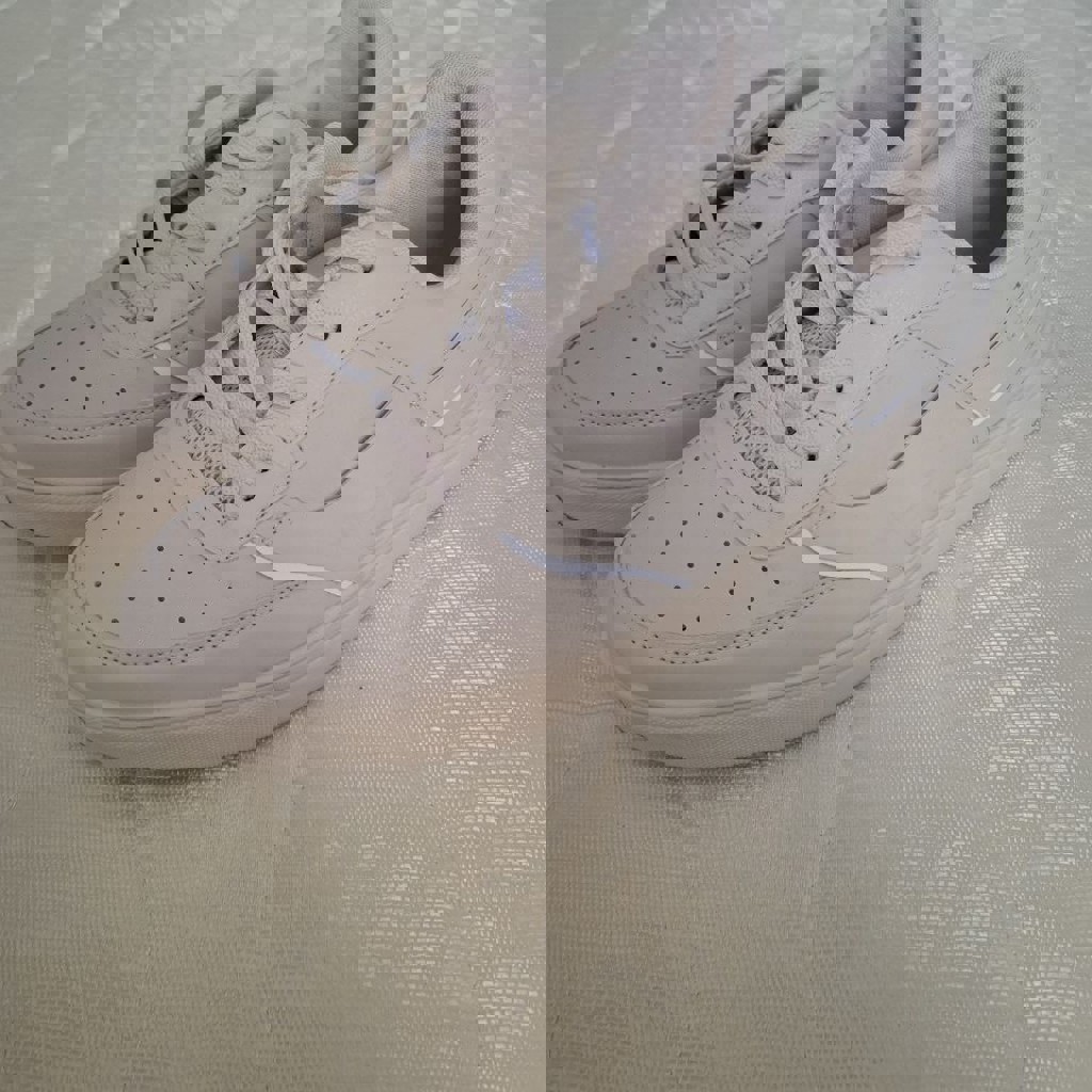 Кроссовки Reserved