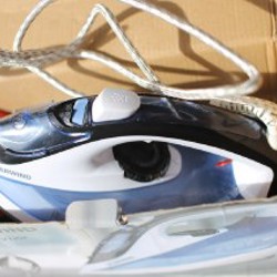 Утюг Starwind SIR2430 - фото 4