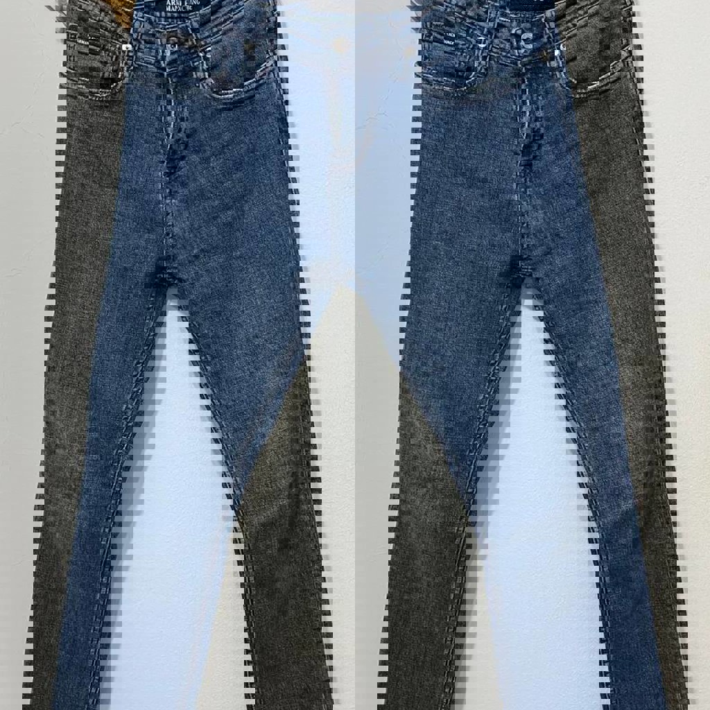 Джинсы Armani Exchange