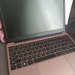 Розовый перламутровый ноутбук - фото 2