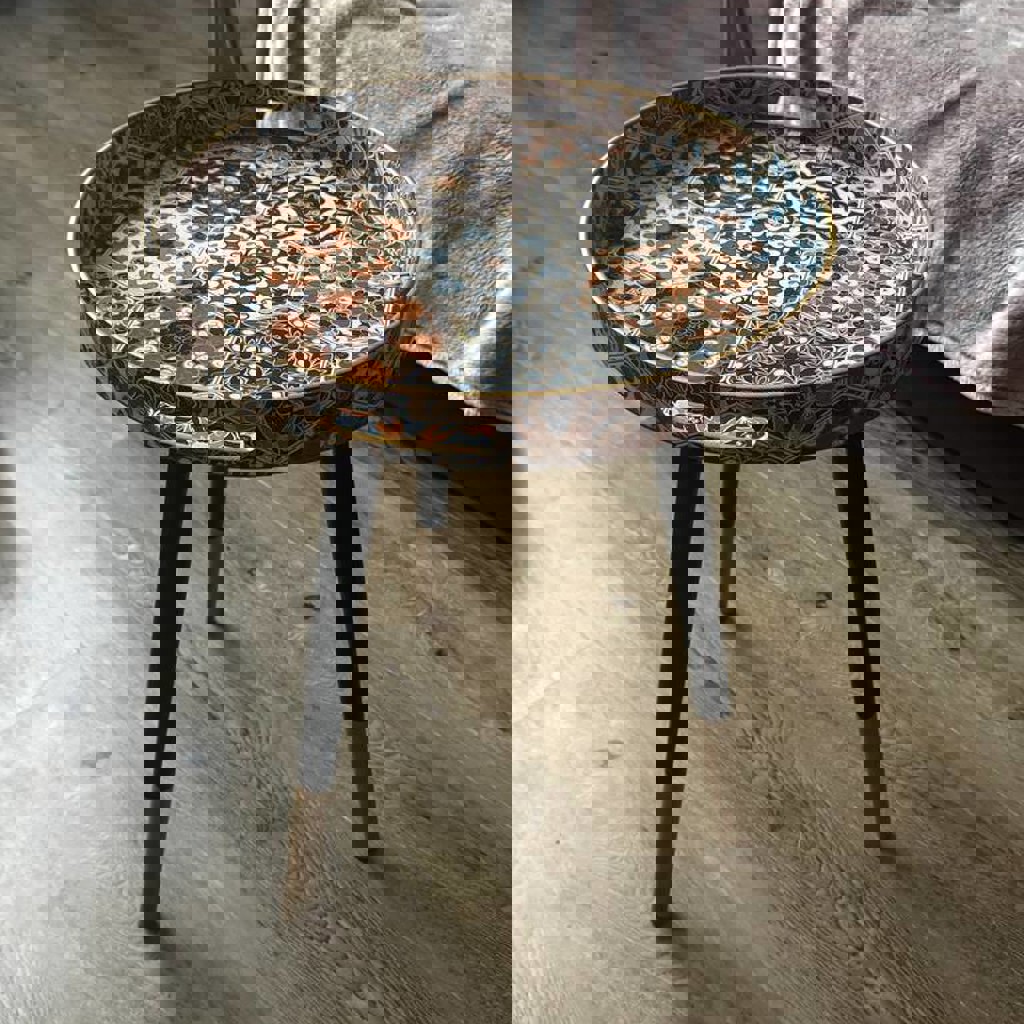 Столик с подносом