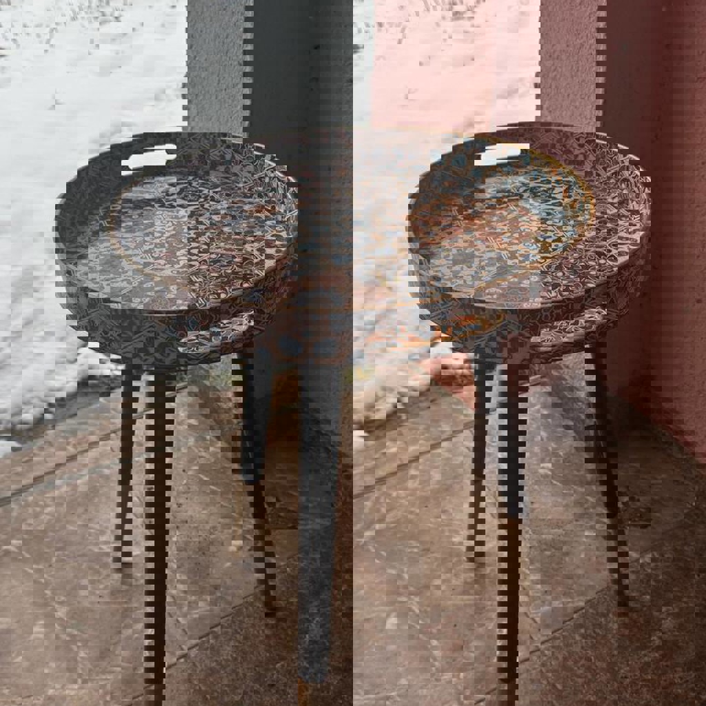 Столик с подносом