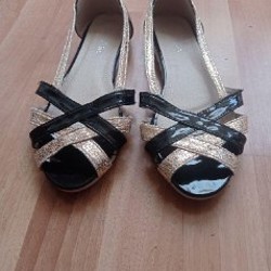 Серые босоножки - фото 10