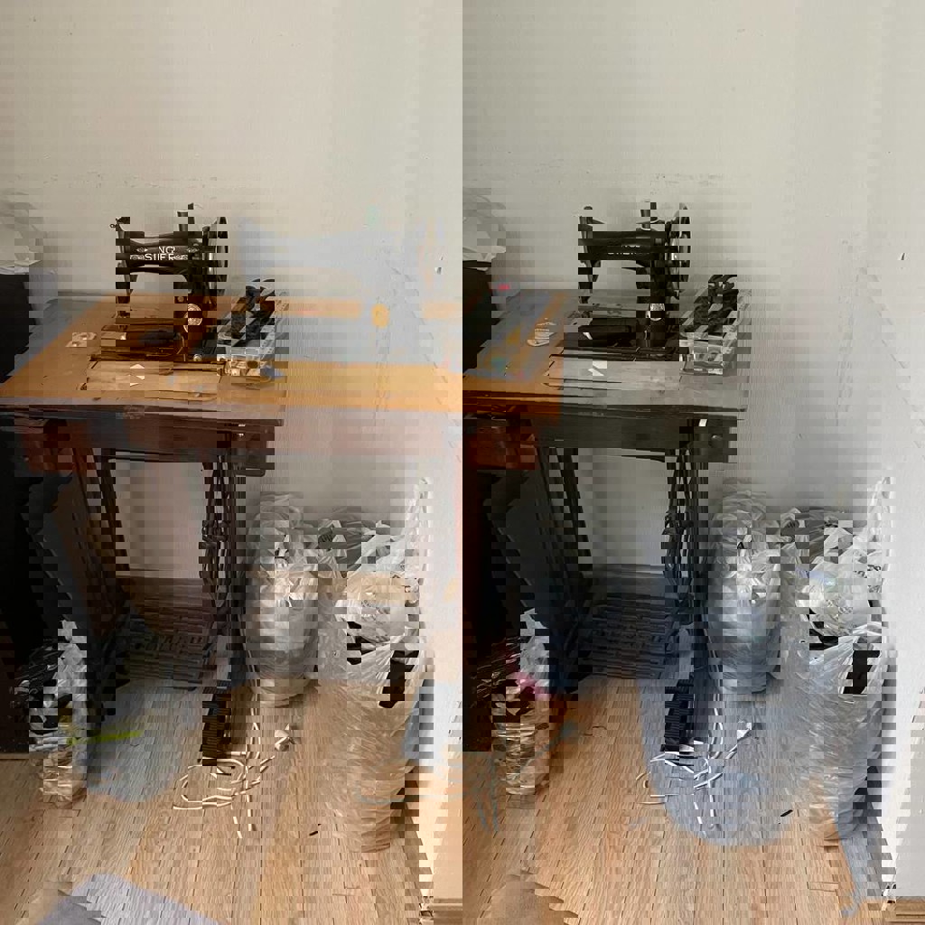 Швейная машинка Singer