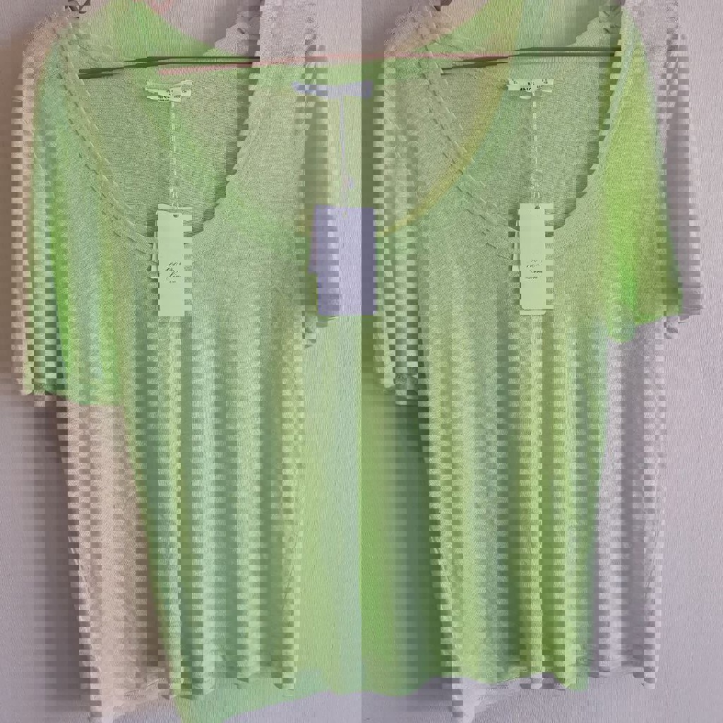 Женская футболка Mango