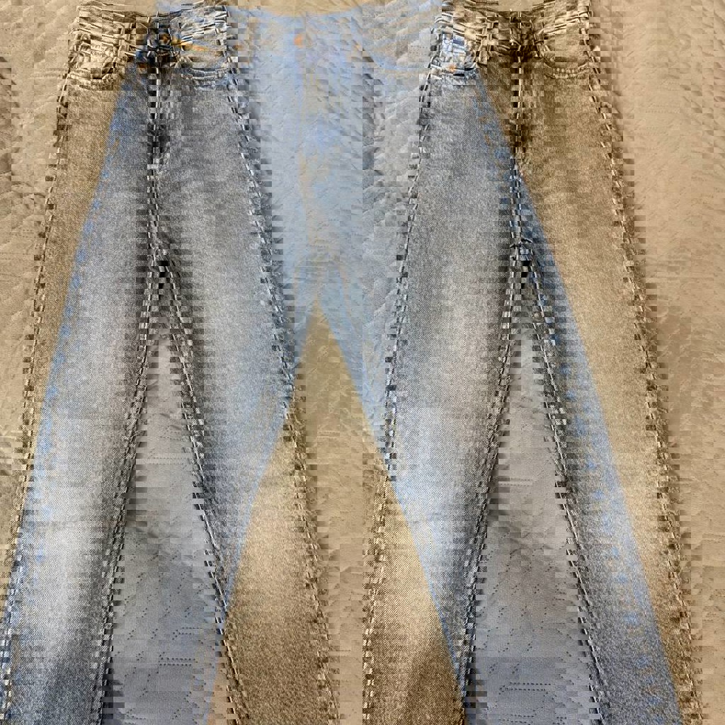 Джинсы Келвин Кляйн