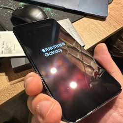 Samsung S22 - фото 3
