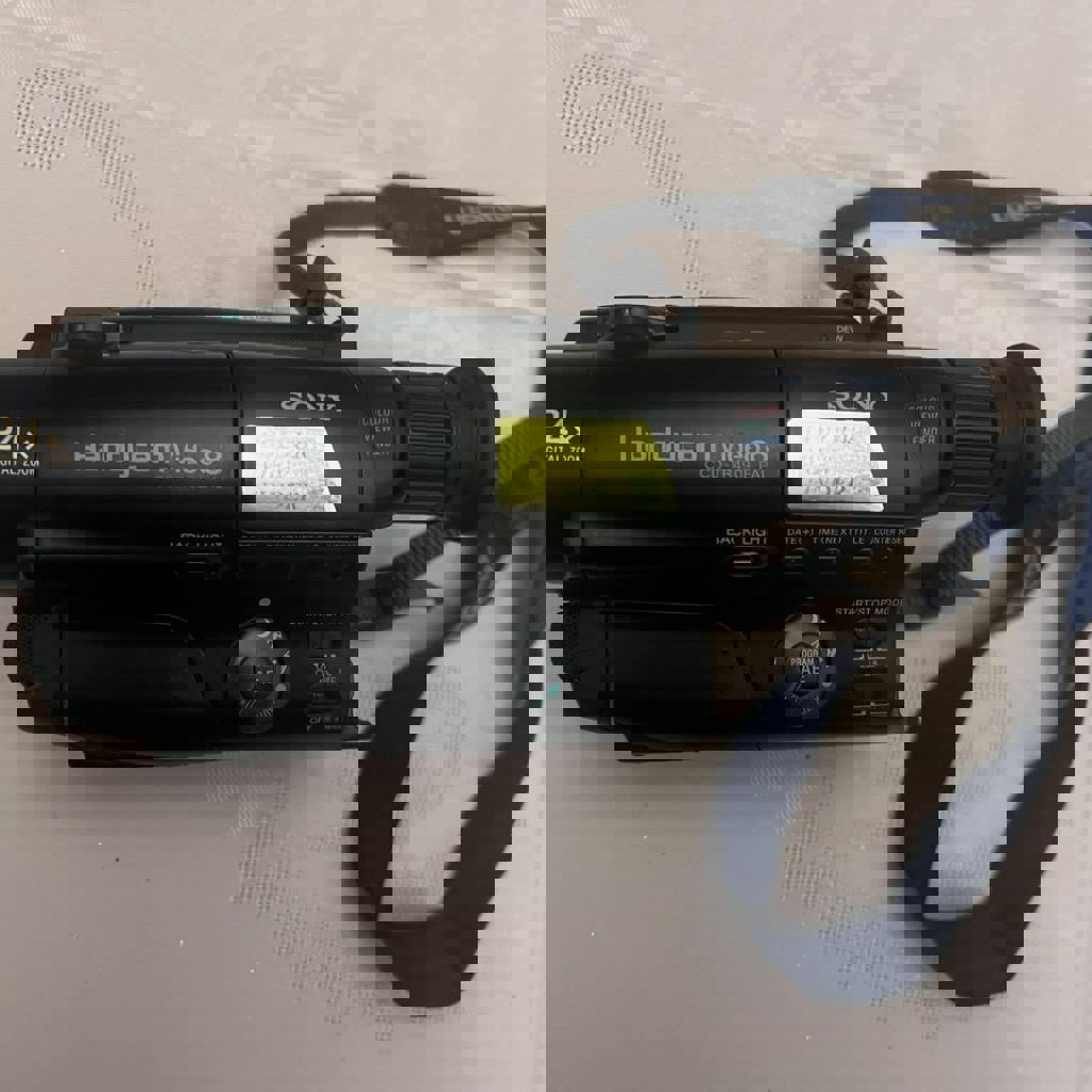 Видеокамера Sony Handycam Video8