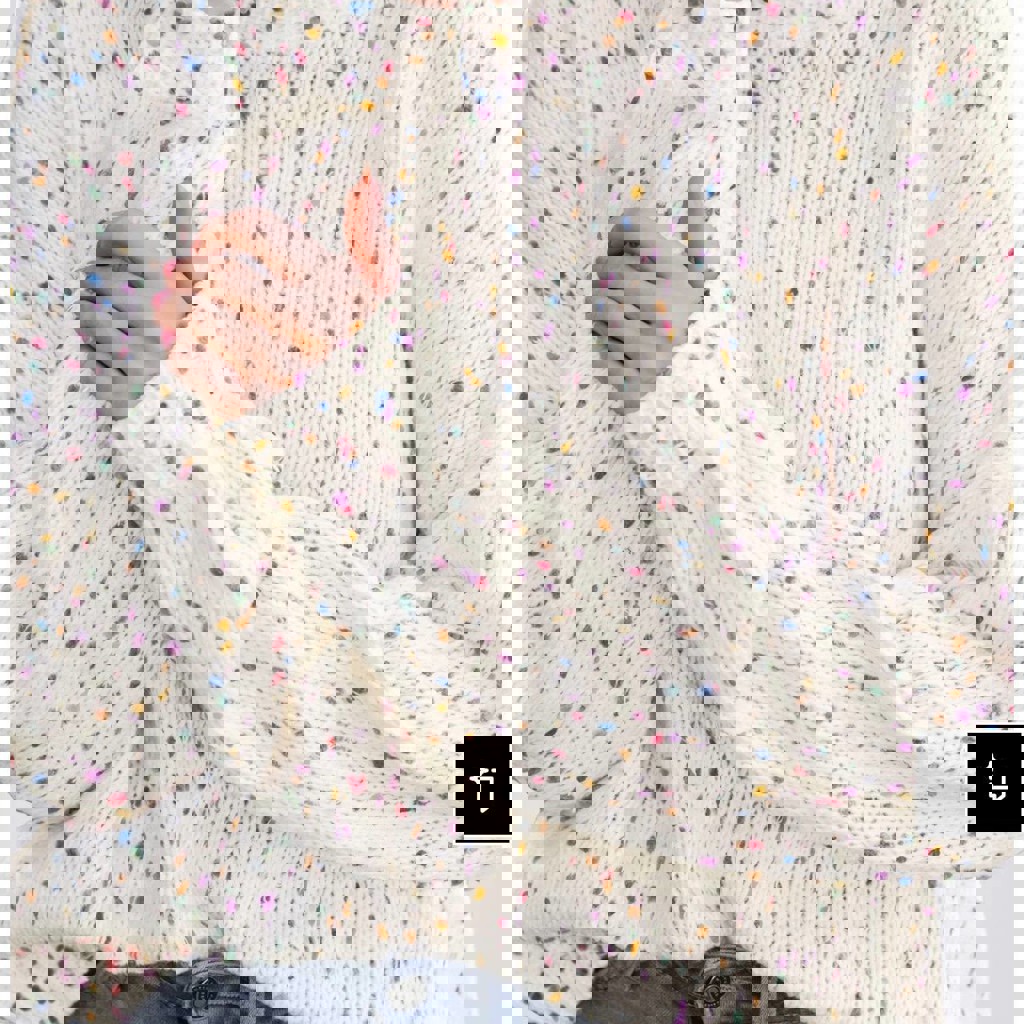 Радужный вязаный свитер