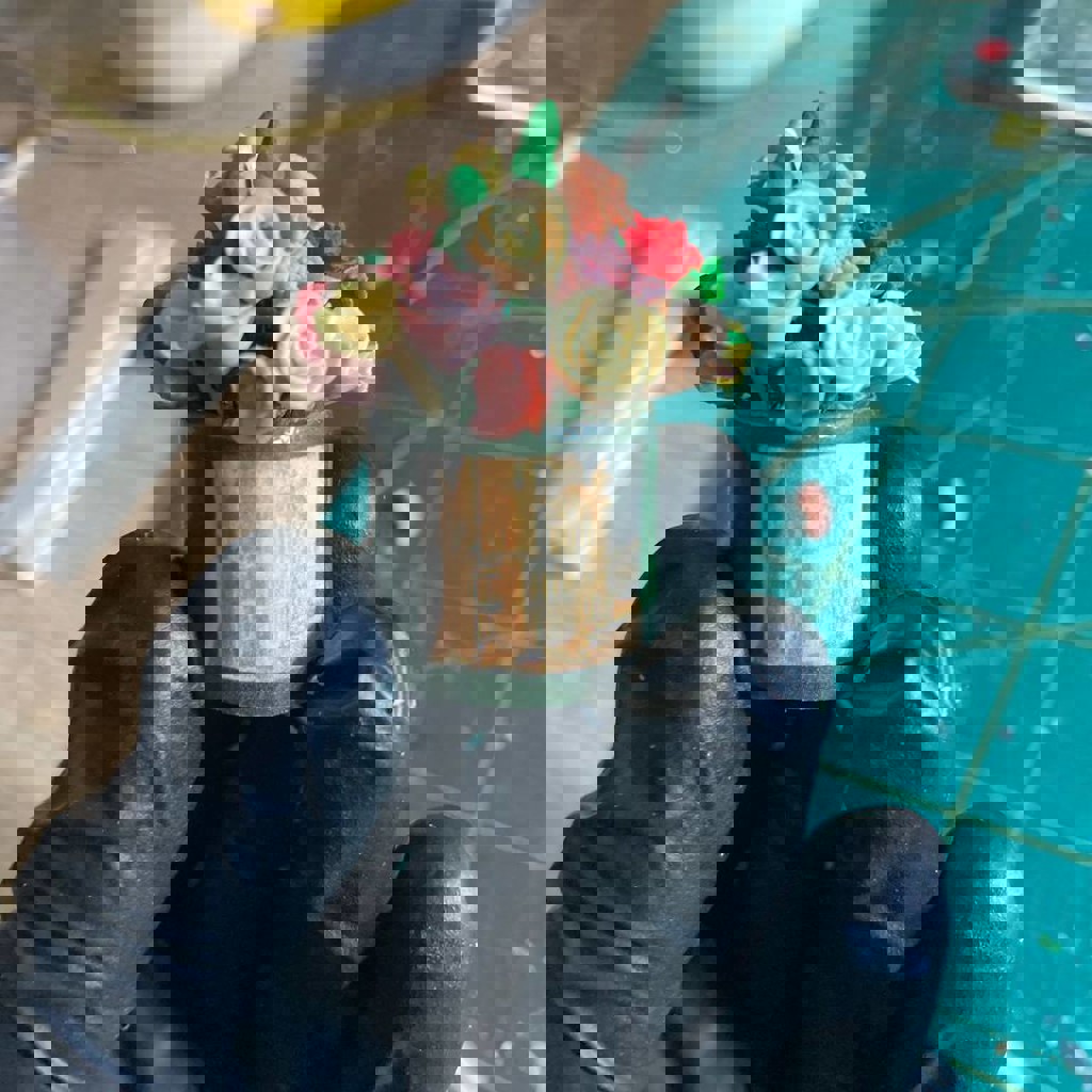 Миниатюрный букет ручной работы