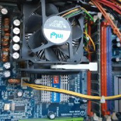 Старый корпус для компьютера с Pentium 4 - фото 5