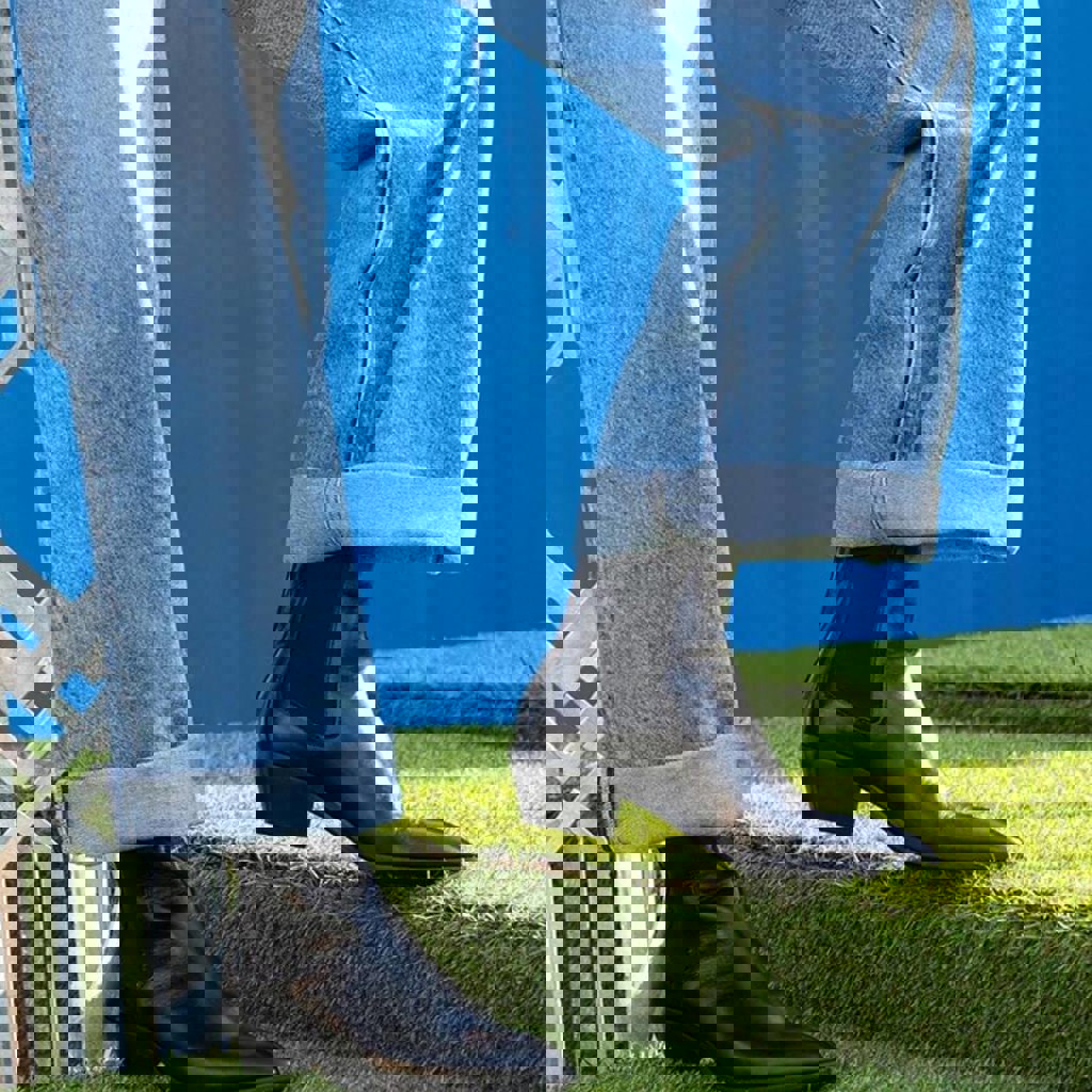 Укороченный легкий бомбер Zara