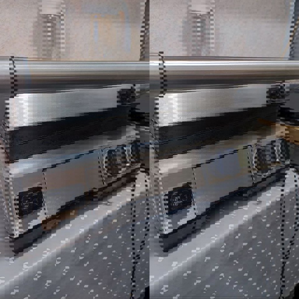 Электрогриль Bork G802 с термощупом