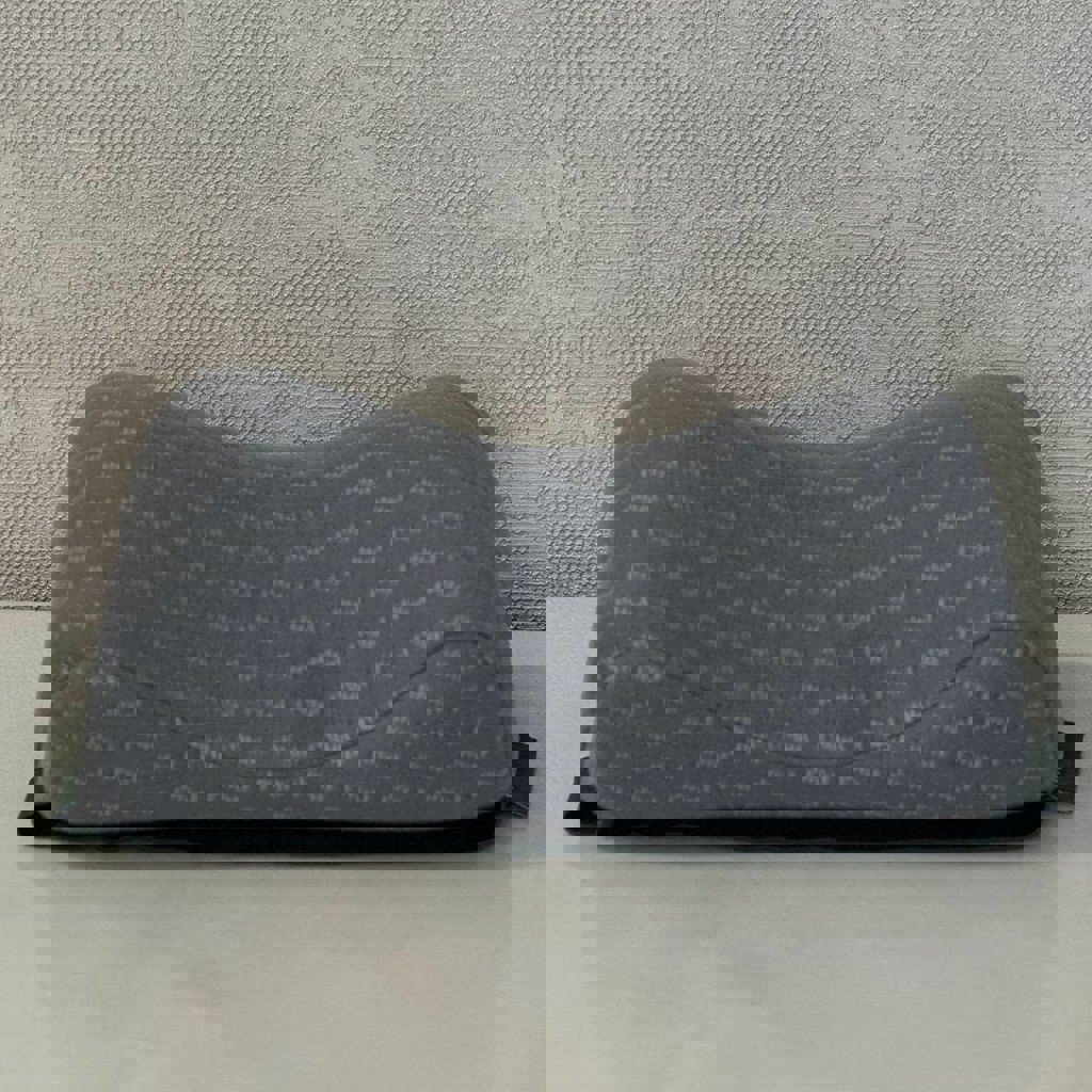 Подушка для путешествий