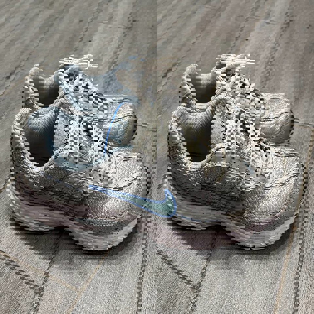 Кроссовки Nike