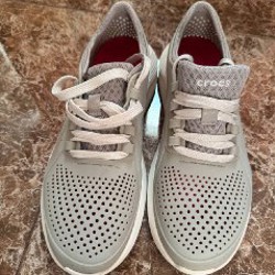 Женская обувь Crocs - фото 2