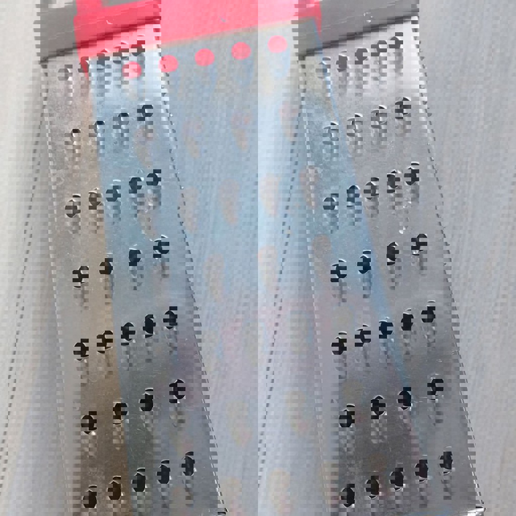 Штопор белый