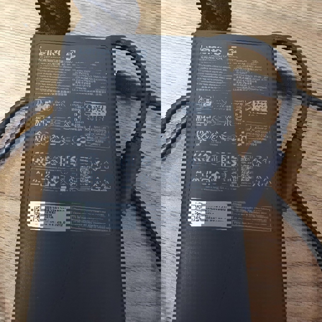 Зарядка от ноутбука Lenovo