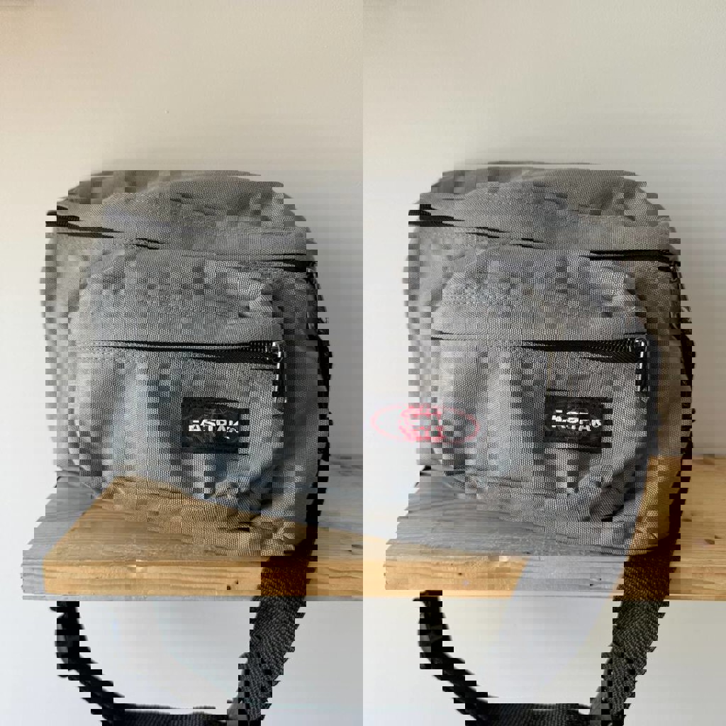 Бананка Eastpak