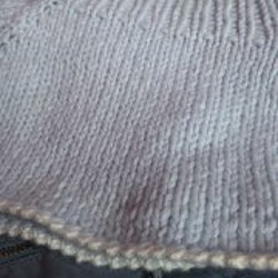 Женская вязаная манишка - фото 2