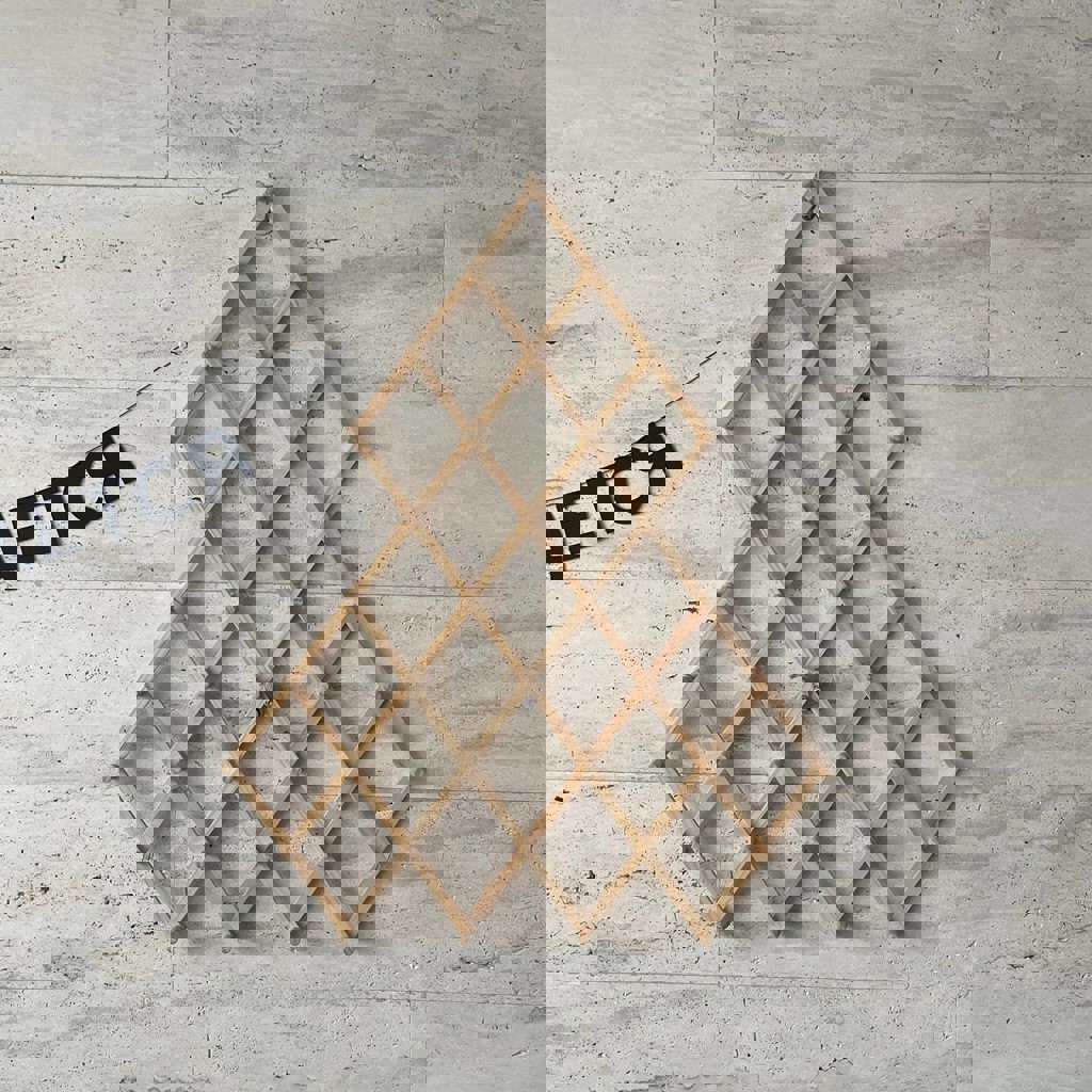 Украшение на стену в форме ёлки