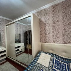 Деревянный стол - фото 9