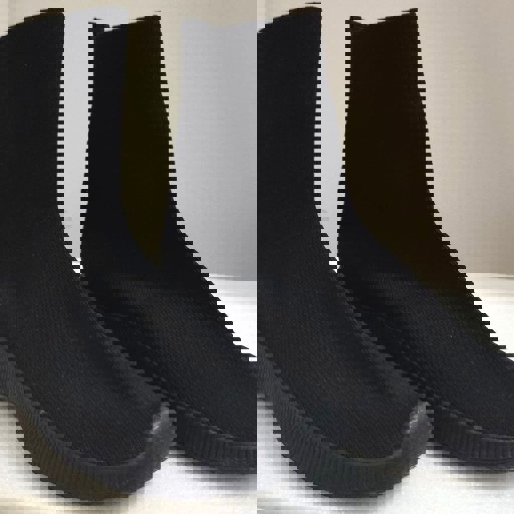 Кроссовки бежевые