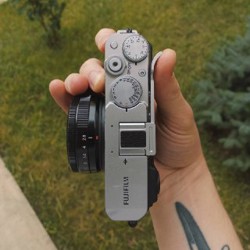 Fujifilm X-E4 - фото 2