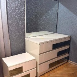 Комод с зеркалом и тумбы - фото 2