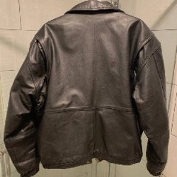 Кожаная куртка - бомбер - фото 2